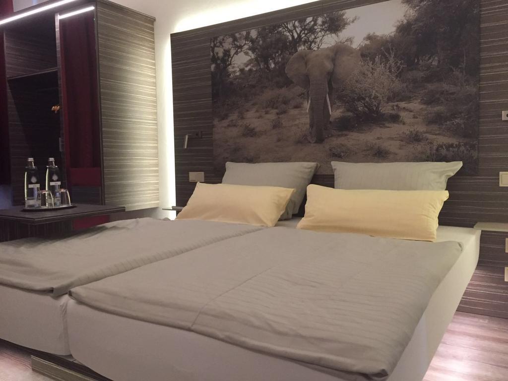 Gieschens Hotel Ахим Екстериор снимка