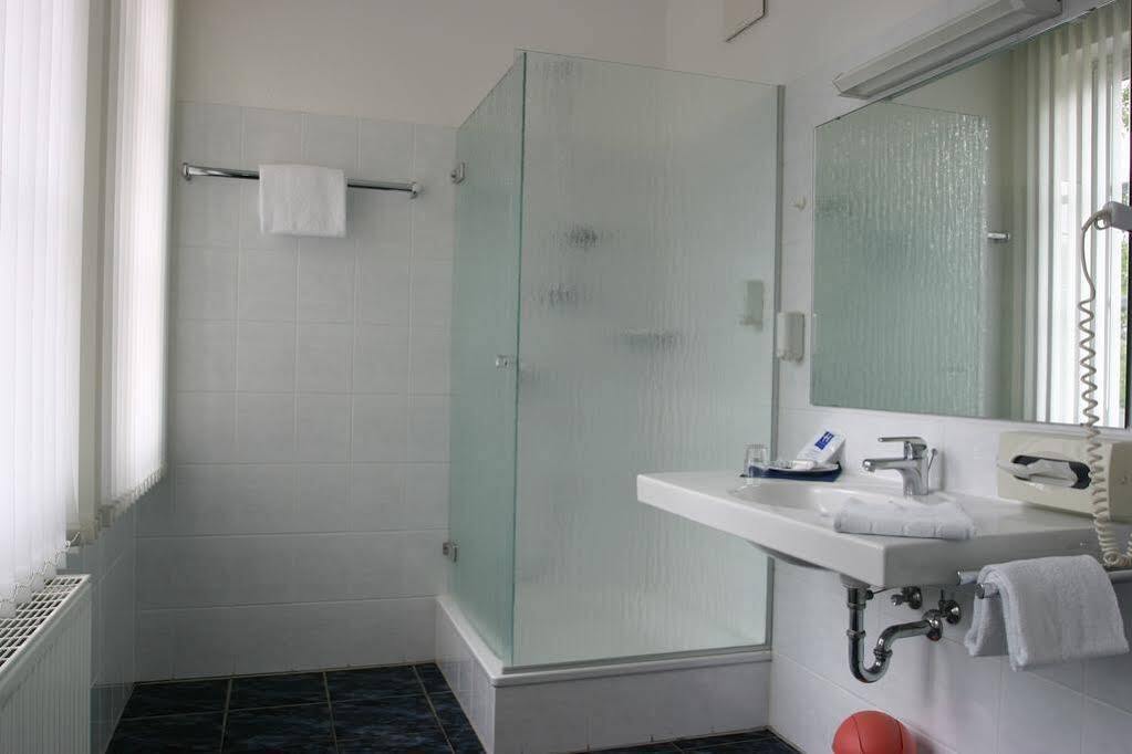 Gieschens Hotel Ахим Екстериор снимка